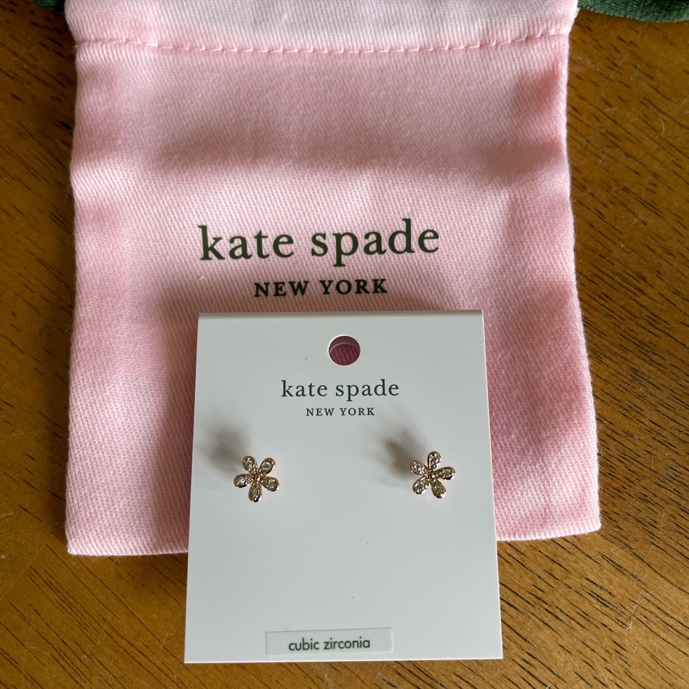 New Kate Spade Gleaming Gardenia Flower Studs